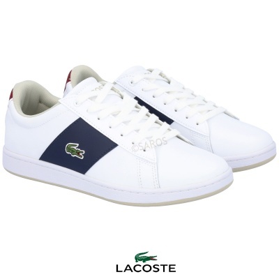 Sapatilhas brancas Lacoste com detalhe azul-marinho e logo crocodilo
