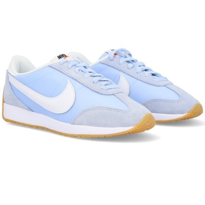 Sapatilhas desportivas Nike azuis claras com sola de borracha castanha