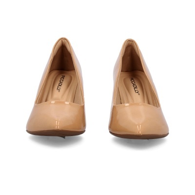 Sapatos de salto alto castanhos claros em verniz com bico quadrado