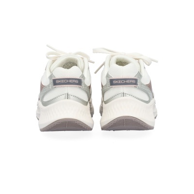 Ténis Skechers de criança brancos com detalhes cinza e rosa vistos de trás