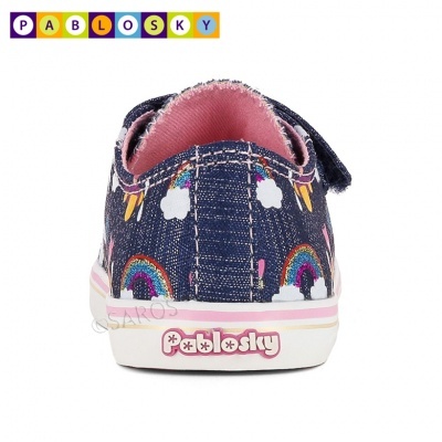 Sapato infantil Pablosky azul com estampado de arco-íris e nuvens