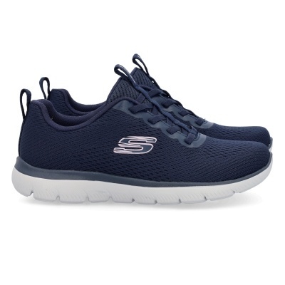 Ténis Skechers azul escuro com sola branca em fundo branco