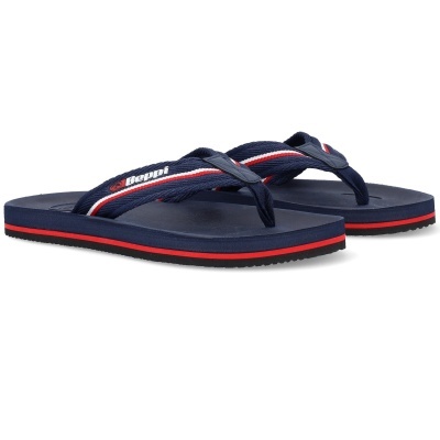 Chinelos de dedo azul escuro com tiras coloridas e detalhe vermelho na sola