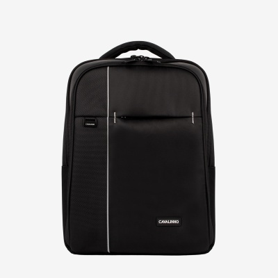 Mochila preta CAVALINHO com textura mista e fecho frontal