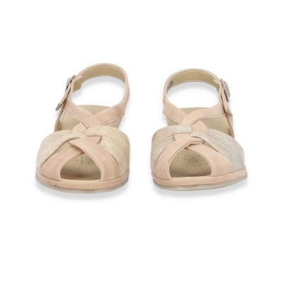 Sandálias femininas abertas com tiras cruzadas bege claro e castanho