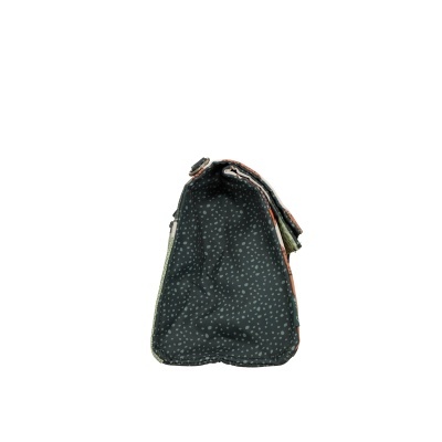 Bolsa verde-escuro com padrão de pontos claros vista de lado