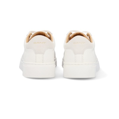 Ténis brancos GANT vistos de trás