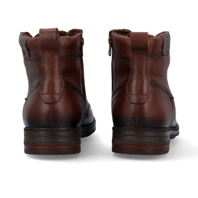 Botas masculinas castanhas de couro vista traseira