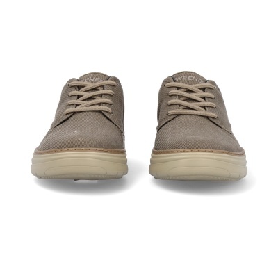 Sapatos Skechers bege com atacadores e sola clara