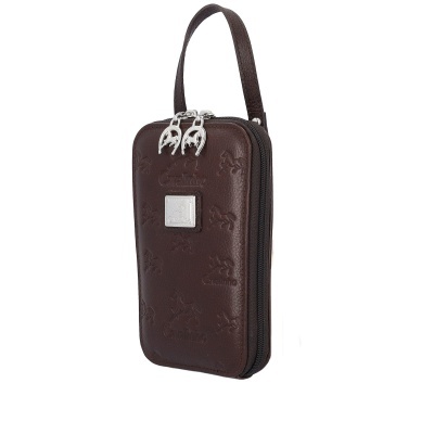 Bolsa pequena castanha com padrão de cavalos e fechos prateados