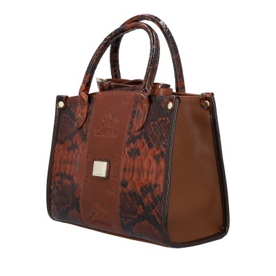 Mala de mão castanha com padrão de pele de serpente e alças arredondadas