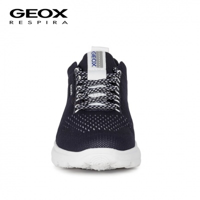 Sapatilha desportiva Geox preta com sola branca e atacadores bicolores