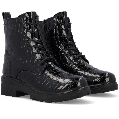 Botas pretas com padrão croco e sola de borracha