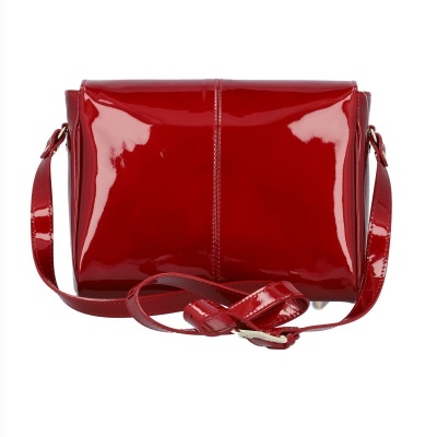 Mala de ombro vermelha em verniz brilhante com correia ajustável