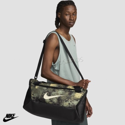 Mala desportiva camuflada Nike com logótipo branco e alça preta