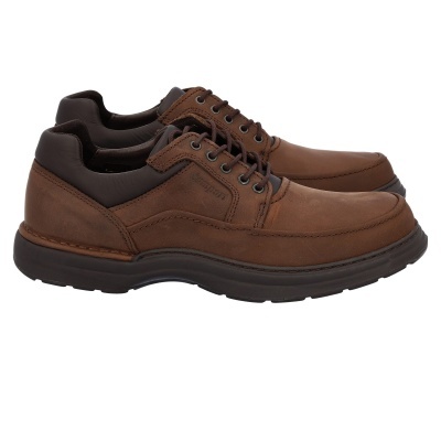 Sapatos de couro castanho com atacadores e sola preta