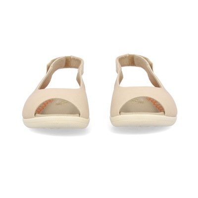 Sapatos femininos tipo sandálias abertas bege com sola branca.
