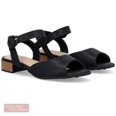 Sandálias pretas Modare com salto baixo e tiras cruzadas