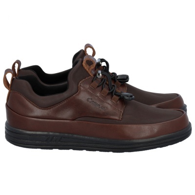 Sapatos Castanhos de pele com sola preta e cordões elásticos