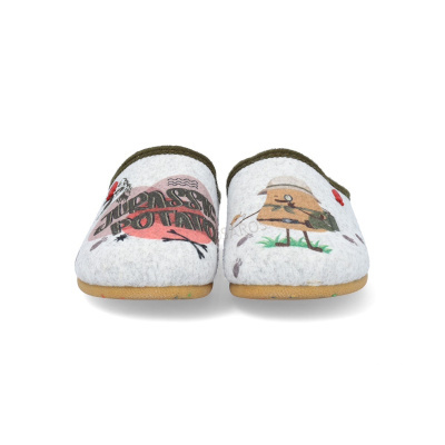 Chinelos de tecido branco com desenhos e borda verde escura