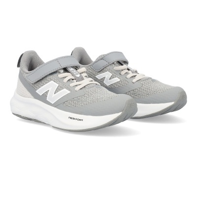 Ténis desportivos cinza New Balance com sola branca e velcro