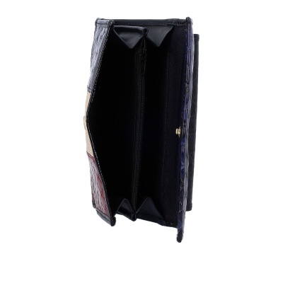 Carteira lisa preta com padrão croco e compartimentos interiores