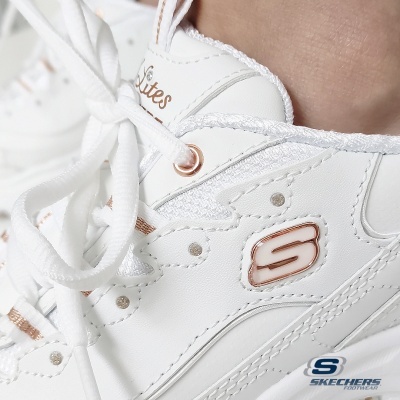 Ténis brancos Skechers com detalhes cobre e atacadores brancos