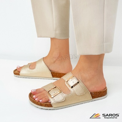 Chinelos dourados de duas tiras com fivelas em sola de cortiça