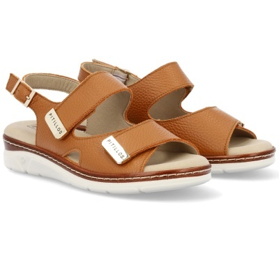 Sandálias castanhas em pele granulada com sola branca