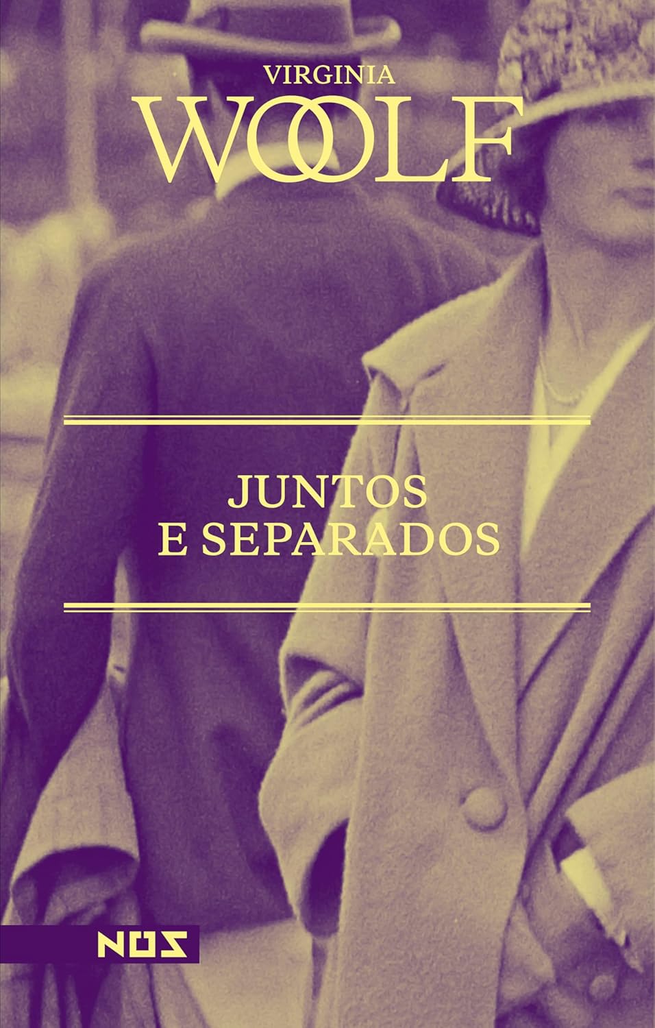 Juntos e Separados Capa do livro Juntos e Separados de Virginia Woolf em tons castanhos com pessoas ao fundo