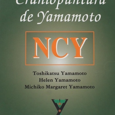 Capa de livro verde com texto sobre craniopuntura de Yamamoto