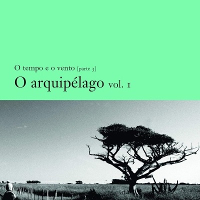 Capa do livro O arquipélago vol. 1 com árvore e paisagem rural em preto e branco