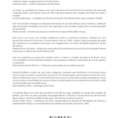 Verso de livro com diversas citações em português e um código de barras em baixo.