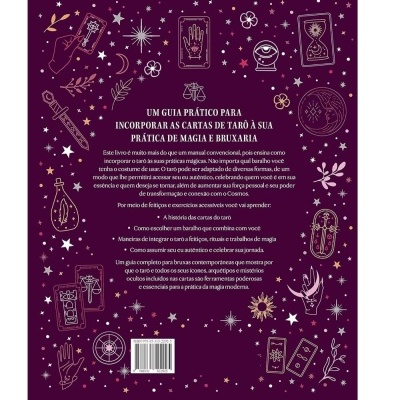 Livro com capa roxa, texto e ilustrações místicas de tarô e magia