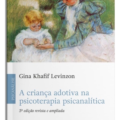 Capa de livro com pintura de mulher e criança sentadas na relva, texto do título e autora