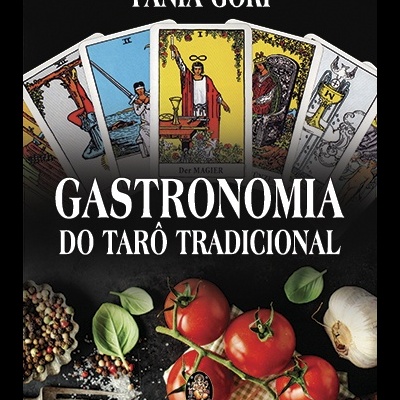 Capa de livro com cartas de tarô tradicionais e ingredientes culinários frescos