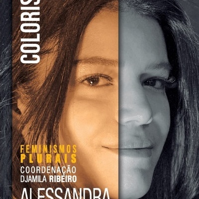 Capa de livro com rosto feminino dividida em metade a cores e metade a preto e branco com texto impresso.