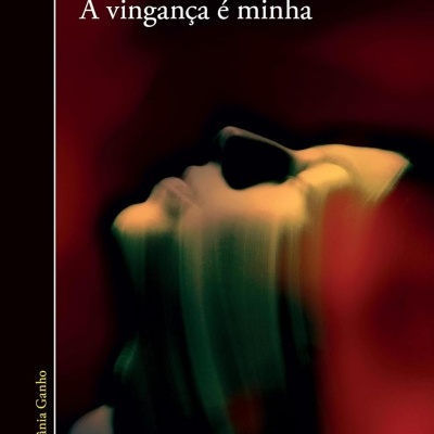 Capa do livro A vingança é minha de Marie NDiaye com fundo artístico.