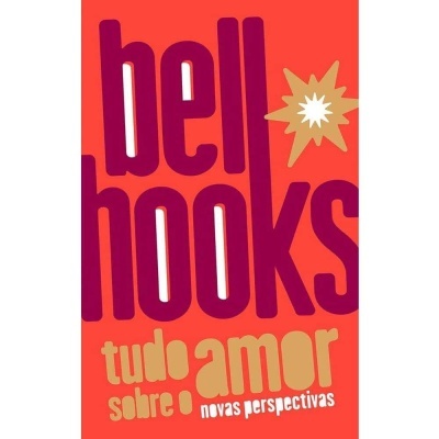 Capa vermelha de livro com texto em roxo e bege