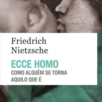 Capa do livro Ecce Homo de Friedrich Nietzsche com esculturas clássicas
