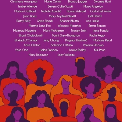 Capa traseira de livro com fundo roxo, ilustração de mulheres e texto sobre poder e luta feminina