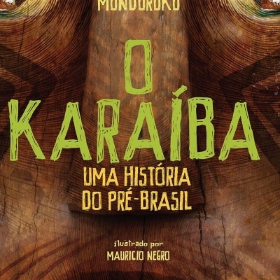 Capa de livro com textura de madeira e texto em amarelo e verde