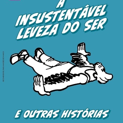 Capa de banda desenhada azul com personagem alado em preto e branco e vários textos em destaque