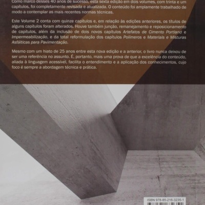 Contracapa de livro com texto explicativo em português e textura de cimento cinzento