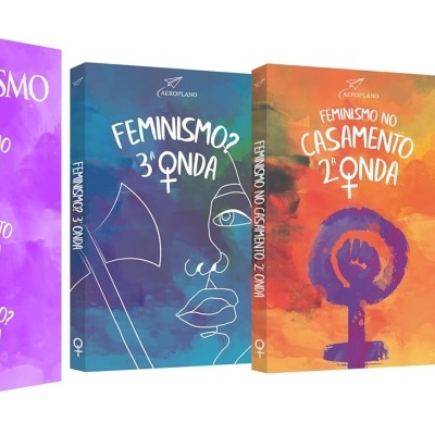 Conjunto de livros coloridos sobre feminismo com títulos visíveis.
