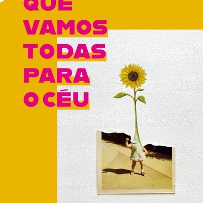 Cartaz amarelo e branco com texto cor-de-rosa, fotografia antiga de criança e ilustração de girassol