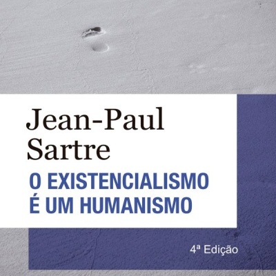 Capa de livro O EXISTENCIALISMO É UM HUMANISMO de Jean-Paul Sartre com pegadas na areia em preto e branco