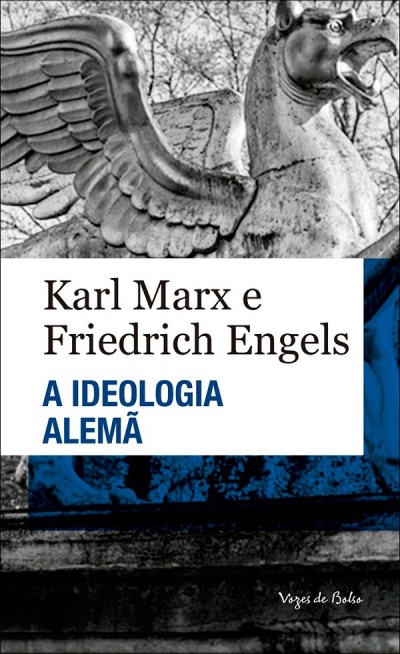 Capa do livro A Ideologia Alemã com escultura de pedra de uma criatura alada