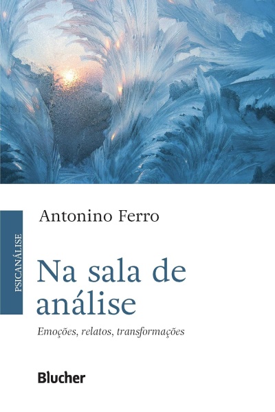 Capa do livro Na sala de análise de Antonino Ferro com fundo azul gelo e texto