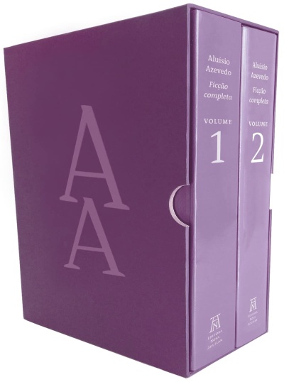 Conjunto de dois livros roxos com caixa e texto visível na lombada.